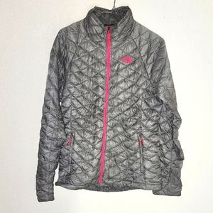 The North Face Women's Gray Thermoball Winter Jacket with Pink Accents Sz Medium